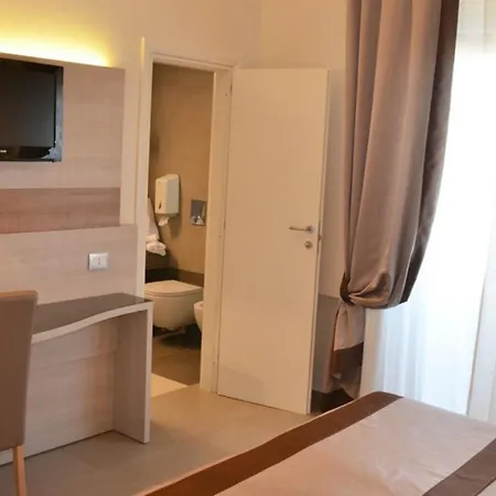 מלון Grand Montesilvano Marina