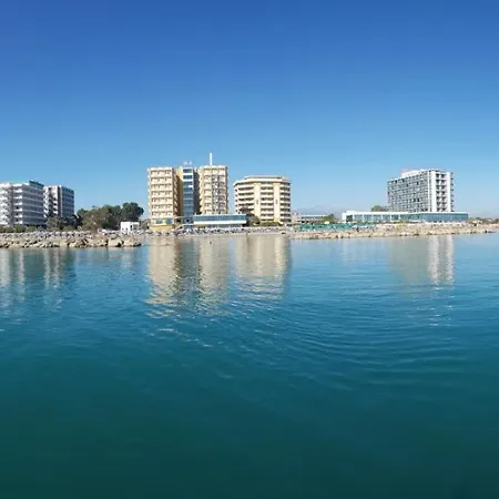Отель Grand 3*