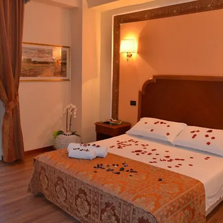 Hotel Grand 4*