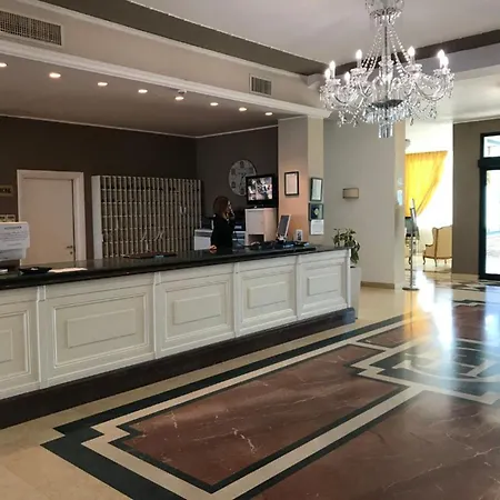 Grand Otel 3*