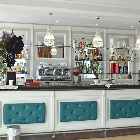 Hotel Grand 4*