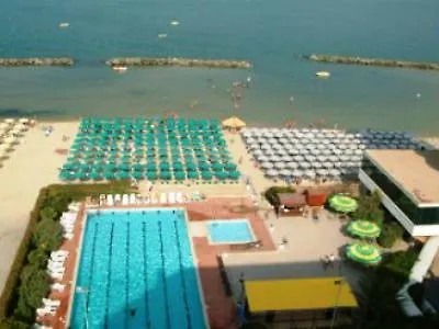 Grand Hotel